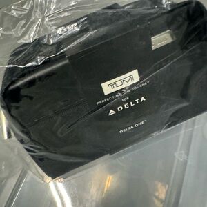 TUMI Black Delta Toiletry Bag